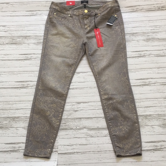 4/$25 CELEBRITY PINK Skinny Jeans - Picture 2 of 9